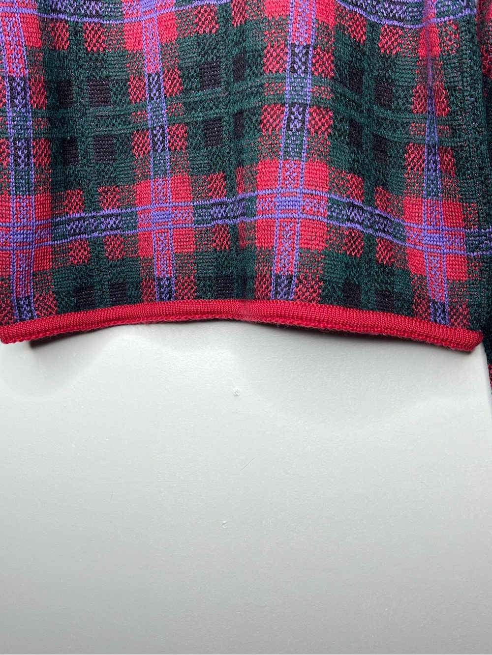 Vintage 100% Wool Cardigan Plaid Nordic Red Green Gold Buttons Size M Old Money - Picture 8 of 13